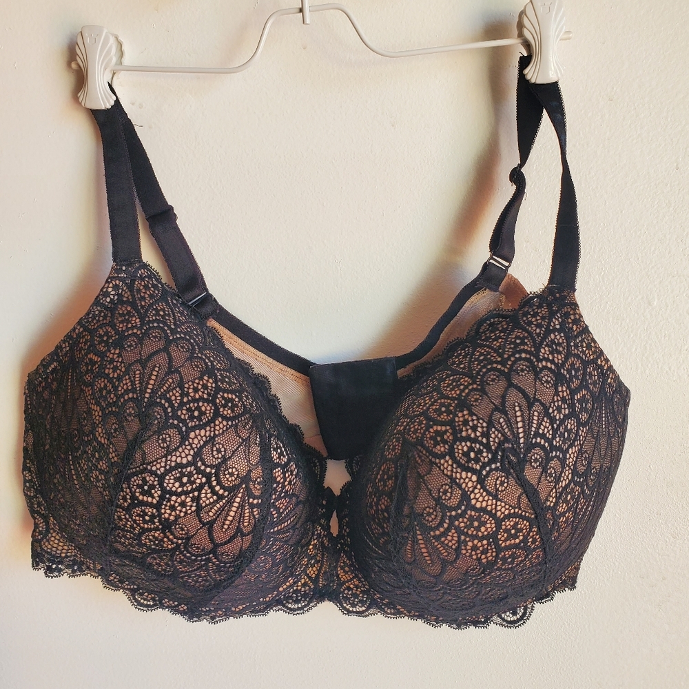 TORRID Curve Elegant Black Lace Underwire Bra with Adjustable Straps